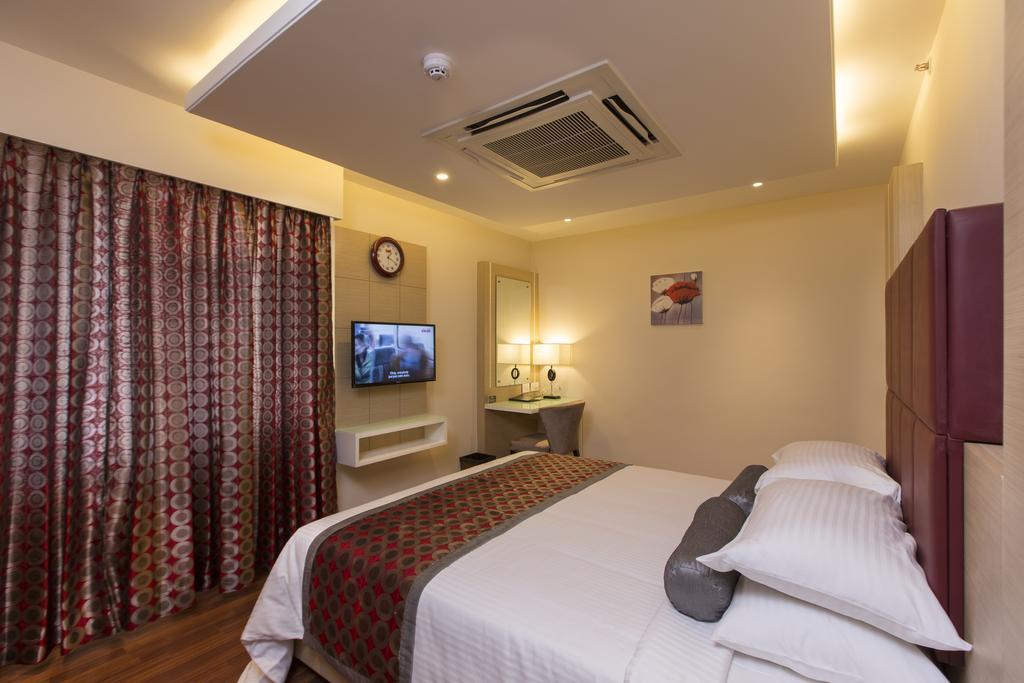 The President Hotel Hubli Exterior photo