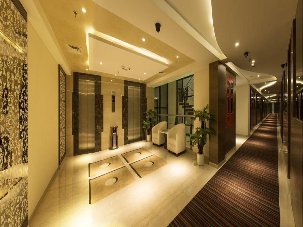 The President Hotel Hubli Exterior photo