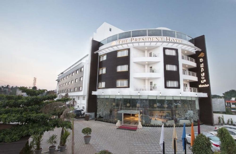 The President Hotel Hubli Exterior photo