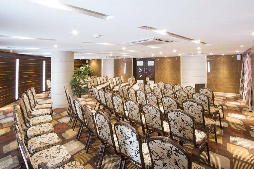The President Hotel Hubli Exterior photo